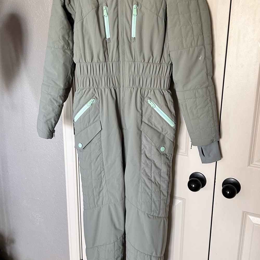 Green Quilted Snowsuit from Anthropology. Only worn once, in excellent condition